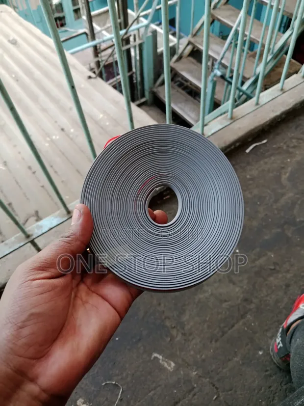 Grey/Silver 8m Universal Wheel Rim Edge Protector - 1