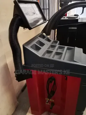 S828 Heavy Duty Tyre Balancer Machine