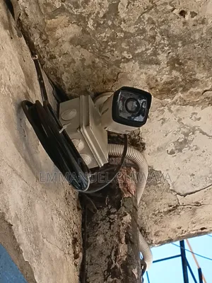 Emmanuel Technician: Ufungaji wa Umeme, Solar, CCTV, WiFi