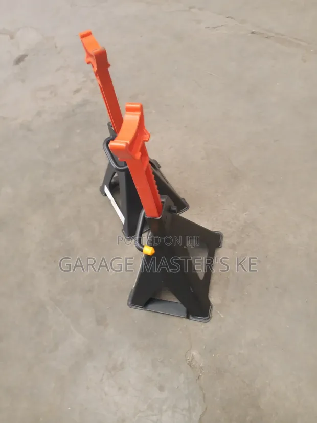 Heavy-Duty 3 Ton Safety Stands - 1