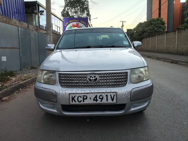 Toyota Succeed 2012 Silver - 1