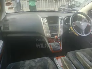 Toyota Harrier 2.4 SUV 2012 Nyeusi