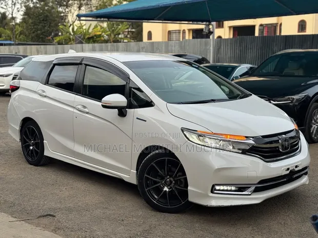 Honda Fit Shuttle 2019 Hybrid Z Sensing - 1