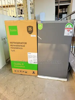 Syinix Fridge - 0.90L, Single Door, 3-Star