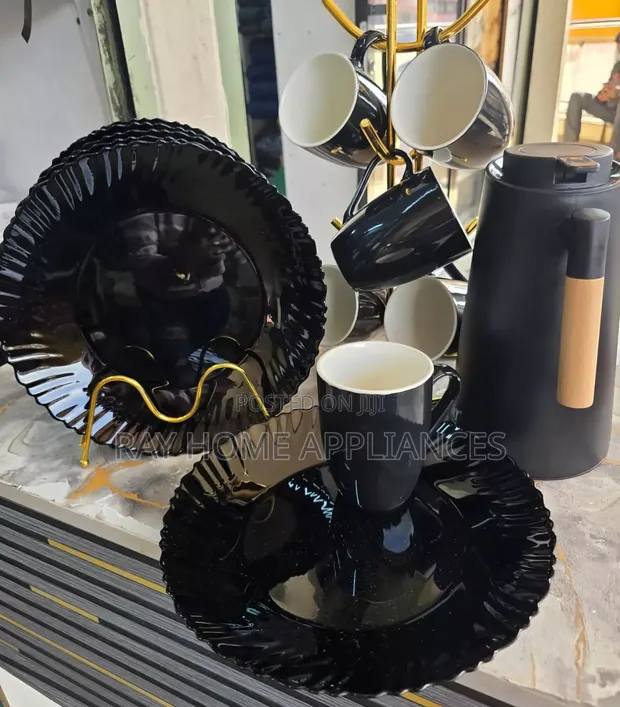 13-Piece Dinner Set (Cups/Plates) - 1