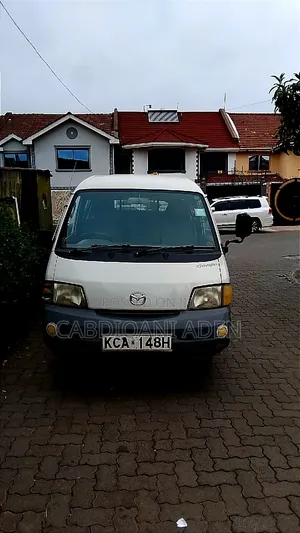 Mazda Bongo 2007 Nyeupe
