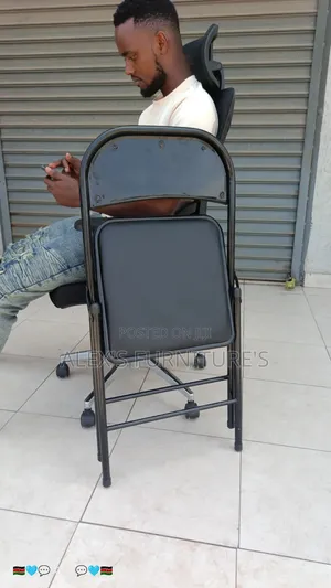 Ideal Foldable Chairs (Black)