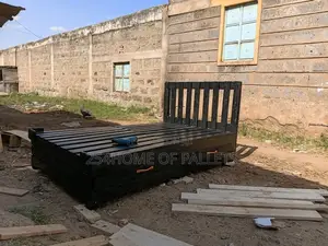 4x6 Foldable Pallet Bed with 2 Storage Drawers