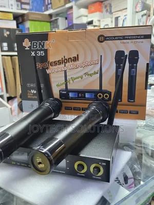 BNK X35 UHF Wireless Dual Microphone System