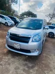 Toyota Noah 2009 Silver - 1