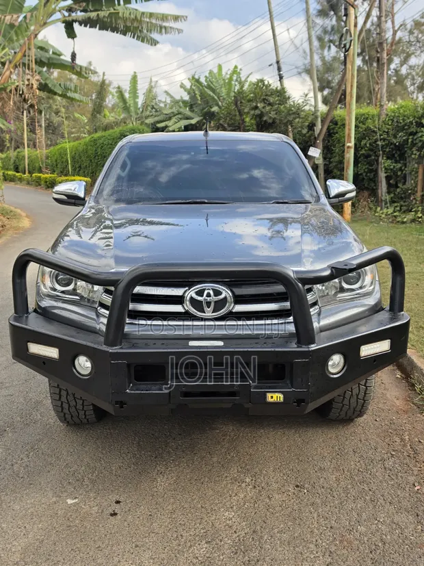 Toyota Hilux Double Cab 2016 - 1