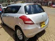 Suzuki Swift 2011 Silver - 3