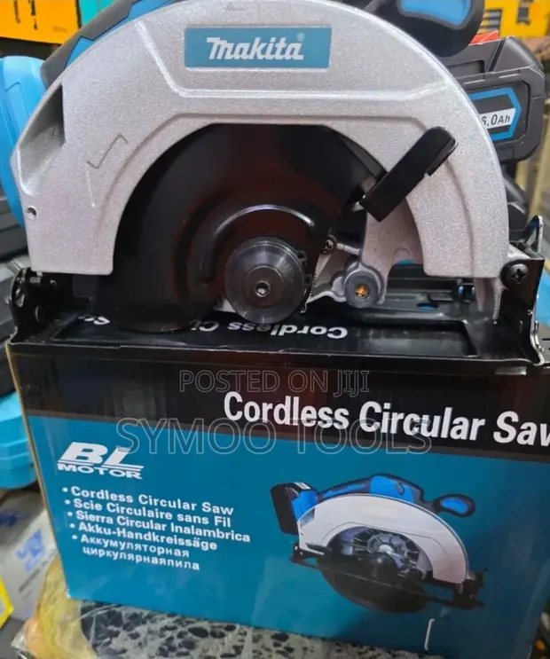 Makita Brushless Cordless Circular Saw - 1
