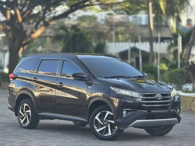 Toyota Rush 2019 Gray - 1