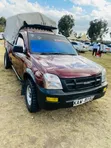 Isuzu D-MAX 2006 Red - 1