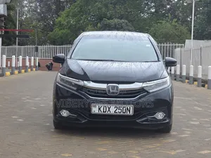 Honda Fit Shuttle 2017 Nyeusi