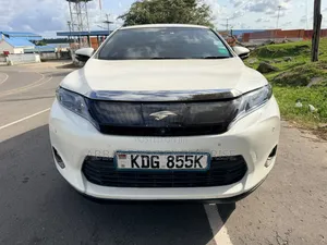 Toyota Harrier 2015 Nyeupe