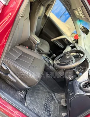 Toyota RAV4 2018 Nyeusi