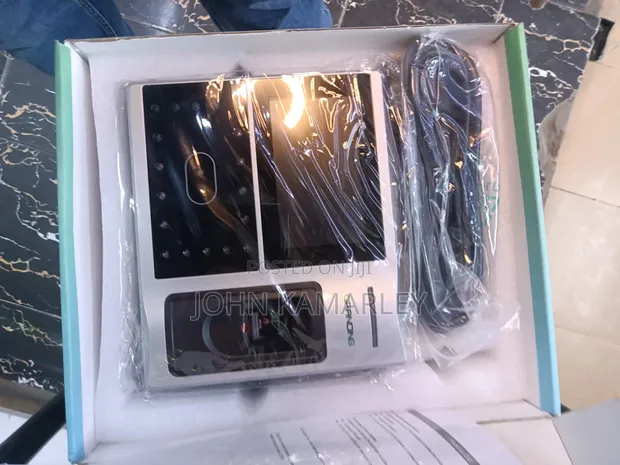 Biometric Attendance System - Face & Fingerprint Scanner - 1