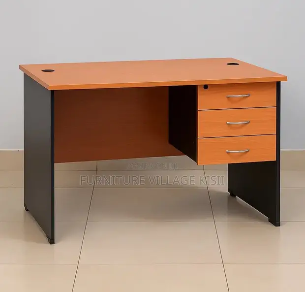 1.4m Economic Office Desk - 1