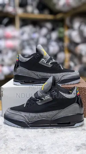 Air Jordan 3 Kaws Companion Sneakers