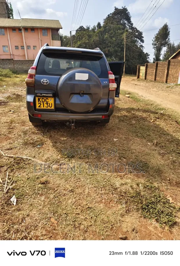 Toyota Land Cruiser Prado 2014 Gray - 1