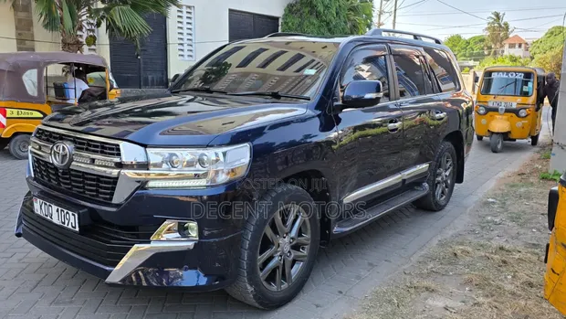 Toyota Land Cruiser V8 2014 Blue - 1