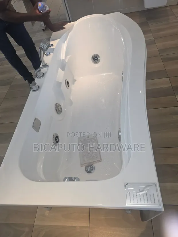 ACE Jacuzzi - One Person - 1