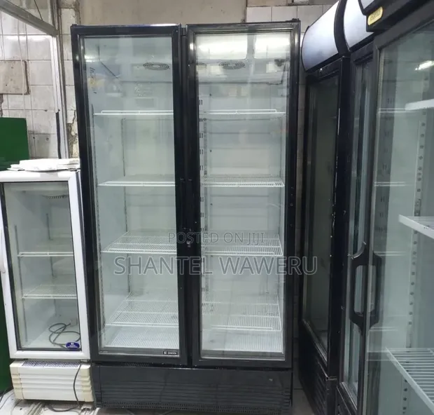 Black 1000L Display Chiller - Newly Used - 1