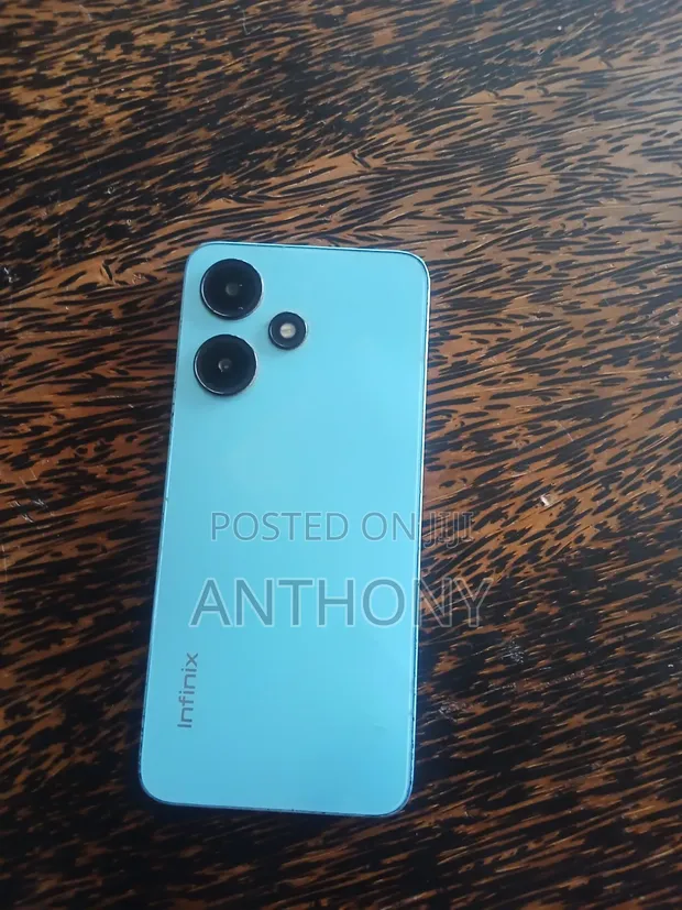 Infinix Hot 30i 128GB Bluu - 1