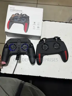 Mobile Gaming Controller with Fan, Grip & Triggers