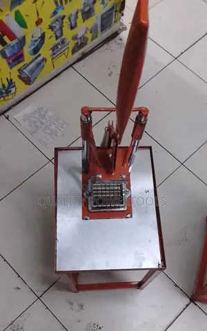 Commercial Chips Cutter - Manual, Non-Rusting