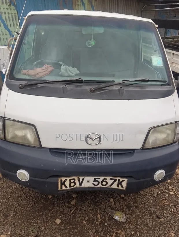 Mazda Bongo Van 2006 White - 1