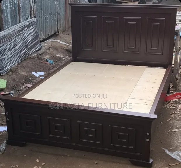 5x6 Chic & Sturdy Tufted Chocolate Brown Bed - 1