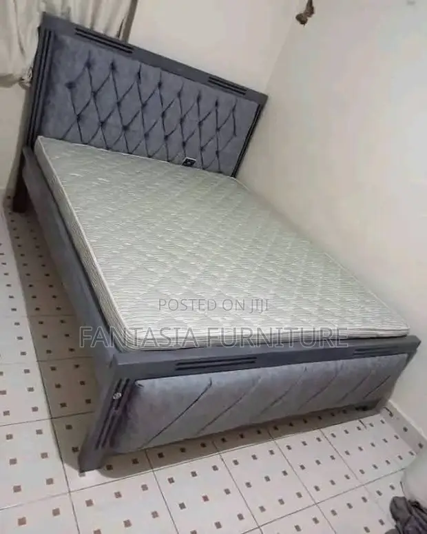 5x6 Elegant Design Grey Mocket Bed - 1