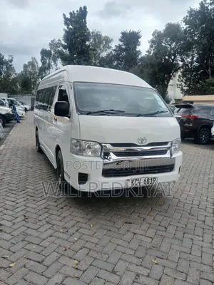 Toyota Hiace 9L (2019)