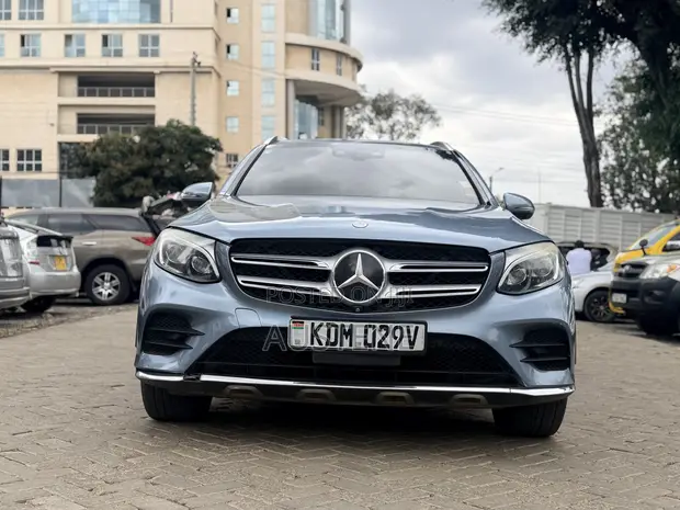 Mercedes-Benz GLE-Class 2016 Blue - 1