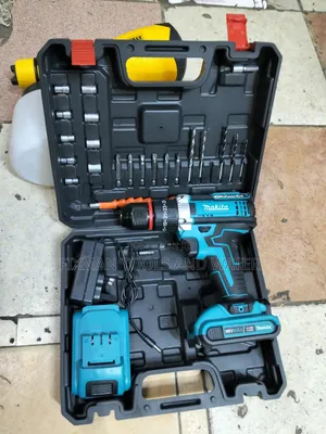 Makita Cordless Hammer Drill Brushless 96V (2 Batteries)