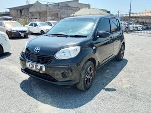 Toyota Passo 2017 Nyeusi