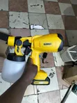 Dewalt Cordless HVLP Paint Sprayer (88V, 2 Batteries) - 2