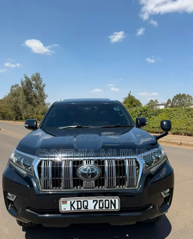 Toyota Land Cruiser Prado 2018 Nyeusi - 1