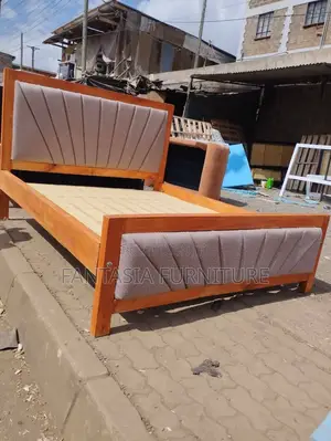 5x6 Sunburst Padded Wooden Bed Frame: Mahogany Finish