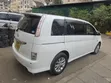 Toyota Isis 2014 White - 3
