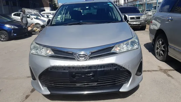 Toyota Axio G Grade 2019 Silver - 1