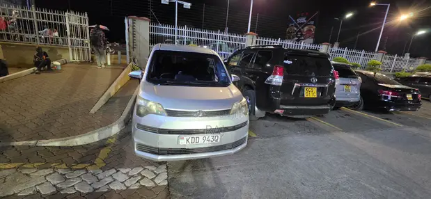 Toyota Spade 2014 Silver - 1