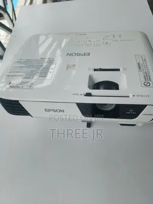 Epson EB-S31 SVGA Projector - 3200 Lumens, Ex-UK