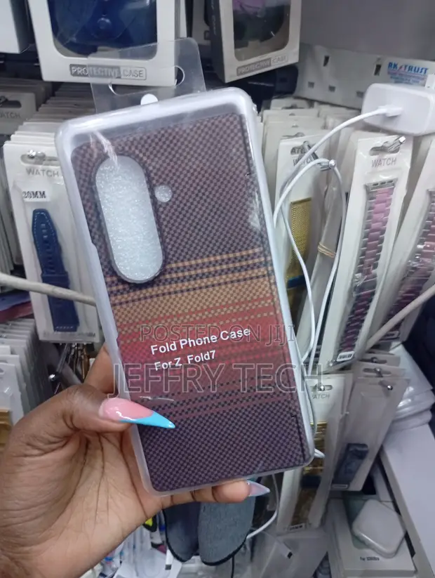 Samsung Galaxy Z Fold 7 Slim Fiber-Style Back Case - 1