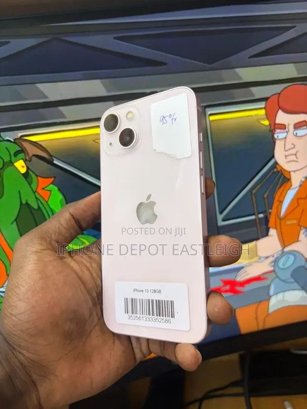 Apple iPhone 13 128GB Nyeupe - 1