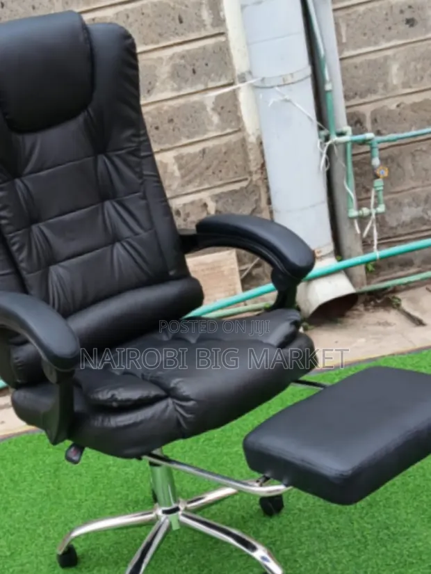 Managerial Executive Office Chair with Footrest - 1