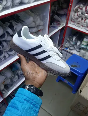 Air Jordan Samba Sneakers - Mpya Kabisa